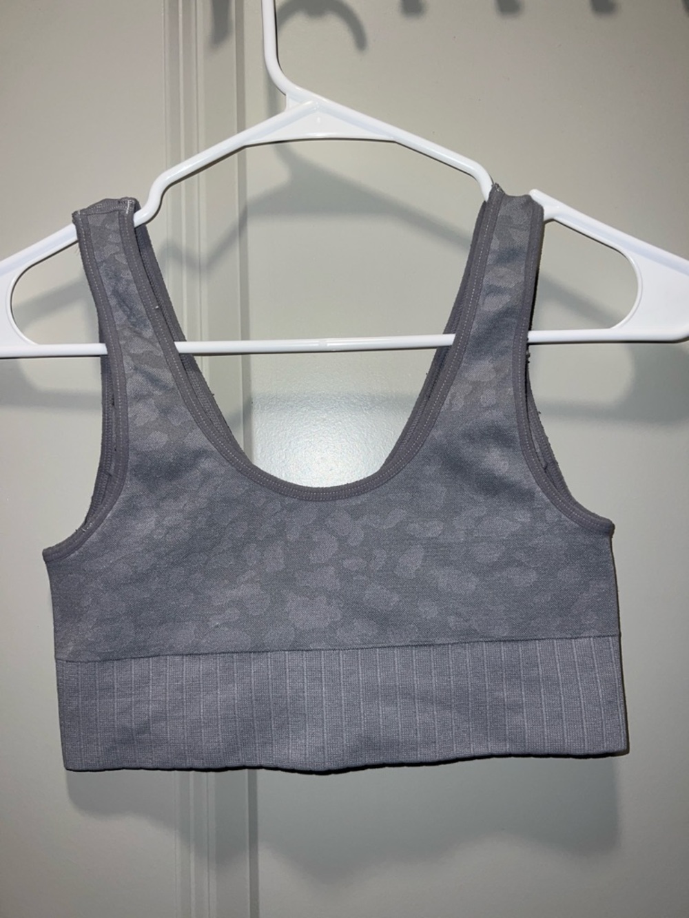 Forever 21 Light Gray Scoop Neck Sports Bralette